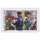 La Poste émet un carnet de timbres # tous engagés remerciant et mettant à  l'honneur les héros du quotidien pendant la crise sanitaire.